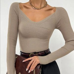 Ribbed Knit Fitted Sweater
